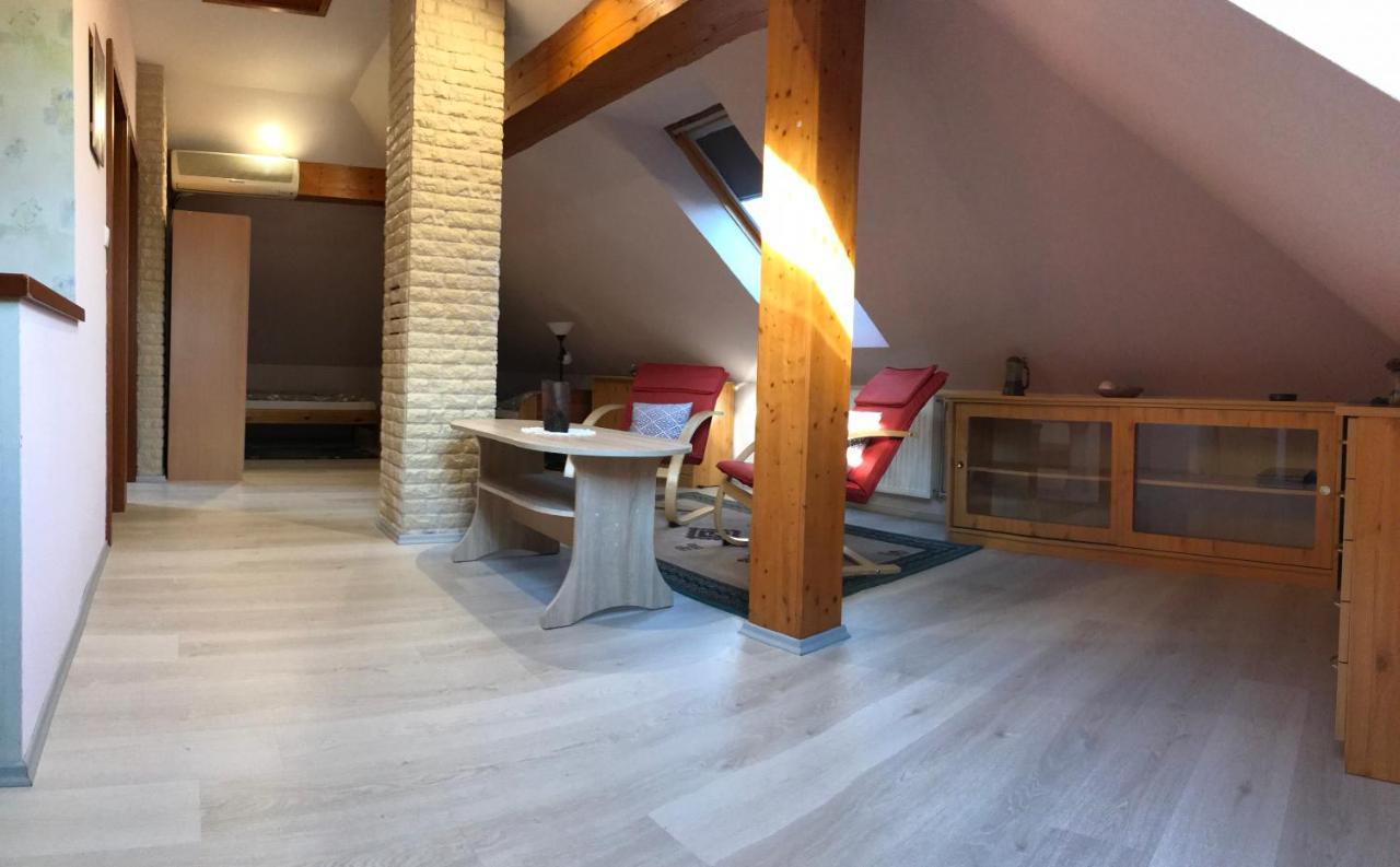 Appartement Orsi House à Szombathely Extérieur photo