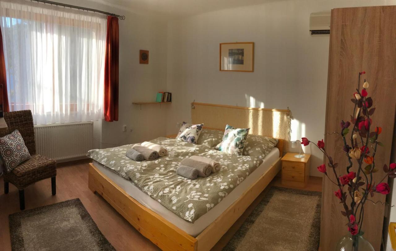 Appartement Orsi House à Szombathely Extérieur photo