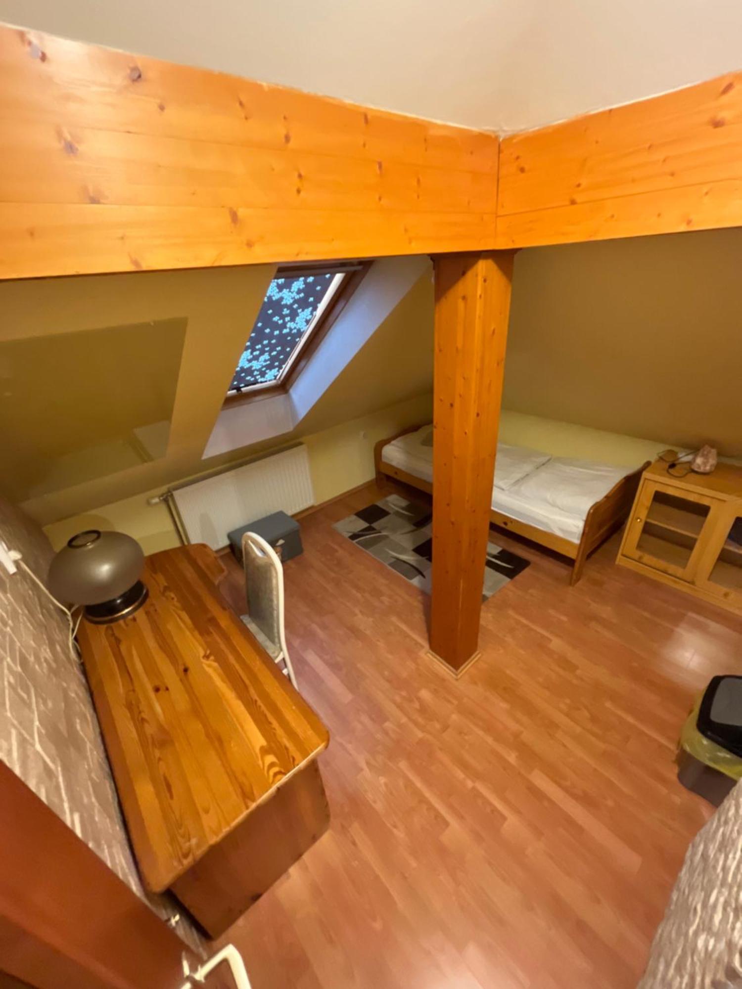 Appartement Orsi House à Szombathely Extérieur photo